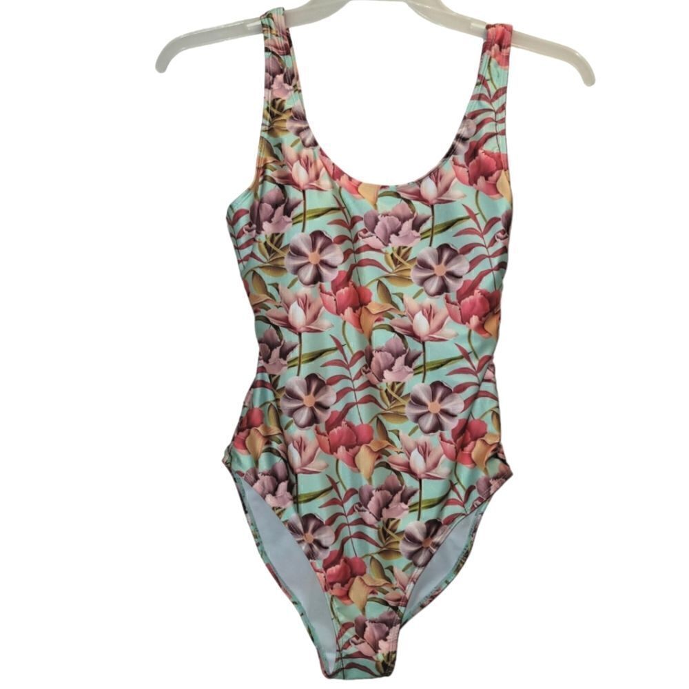 NWT Nicole Miller Leafs Cascade Print One piece bathing Swim suit Medium